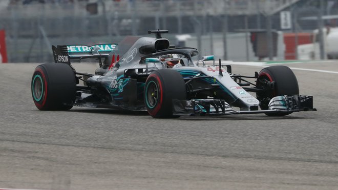 Lewis Hamilton s Mercedesem v Austinu