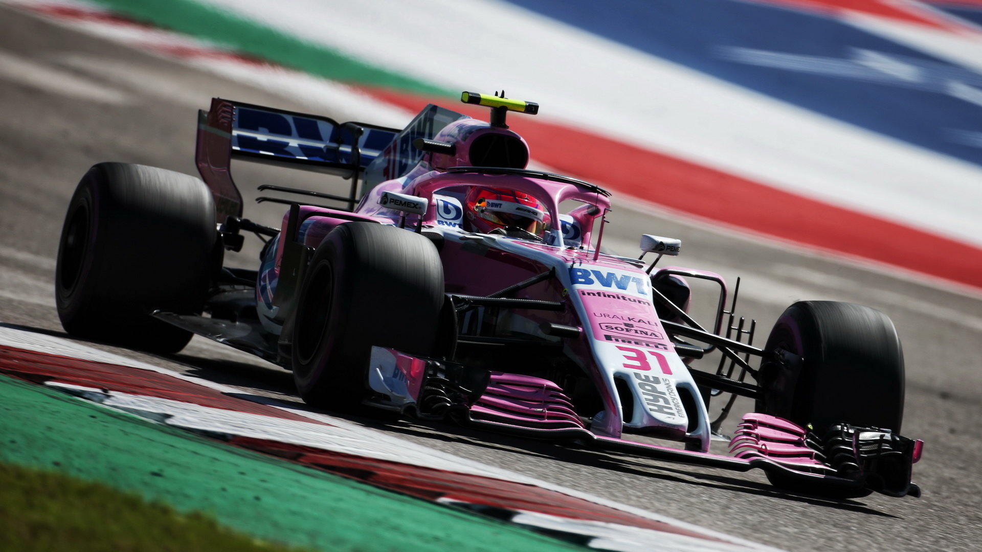 Esteban Ocon v závodě v Austinu