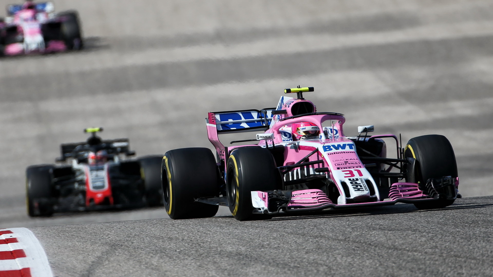 Esteban Ocon v závodě v Austinu