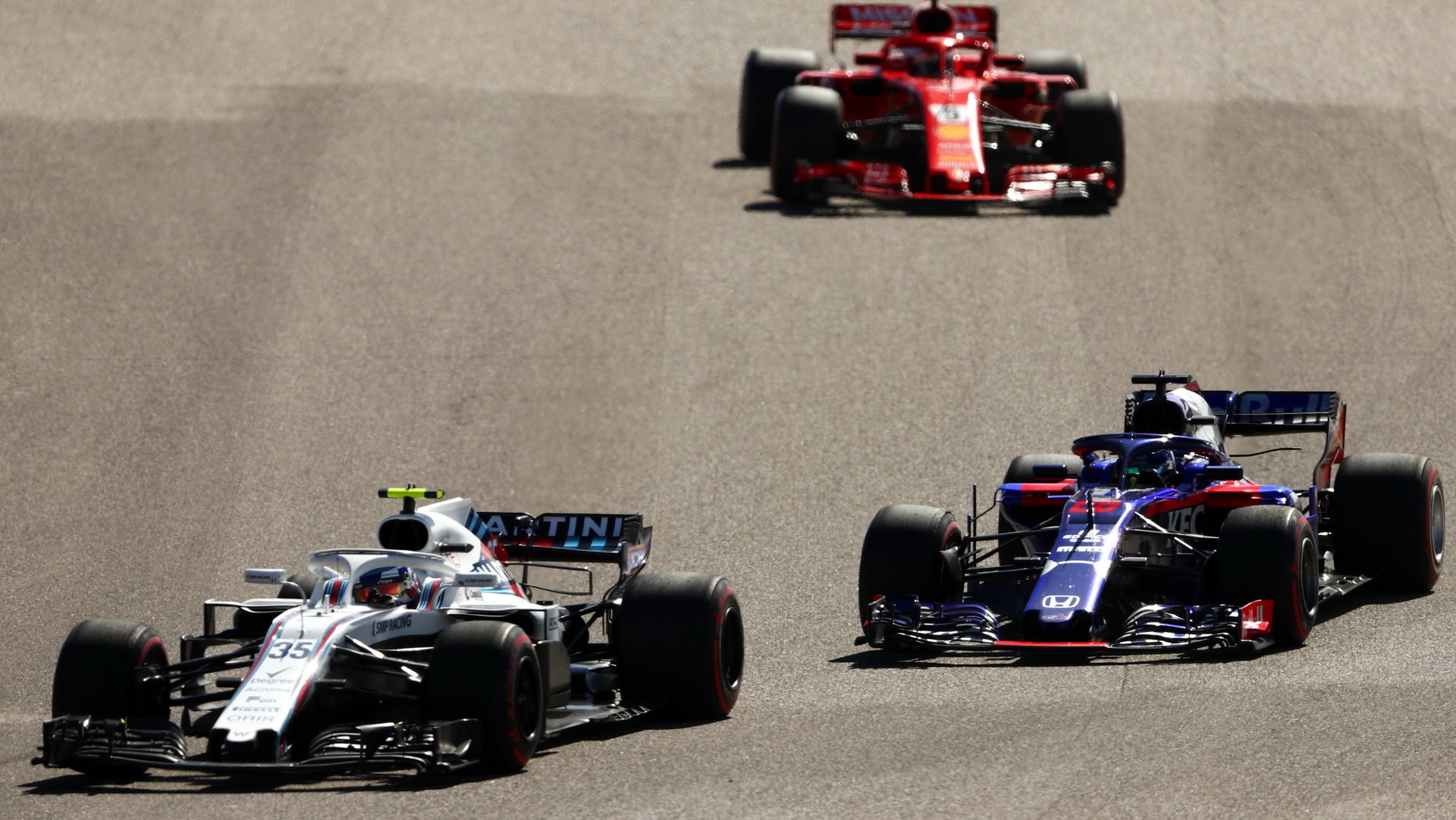 Sergej Sirotkin a Brendon Hartley v závodě v Austinu