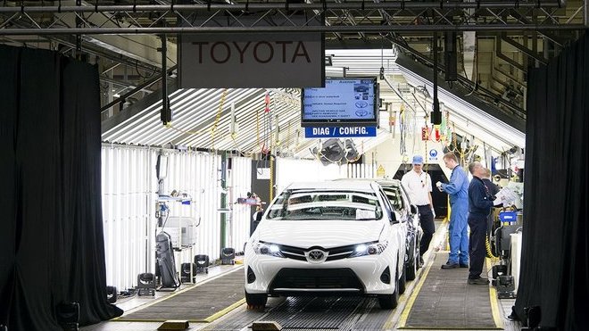 Toyota se stala prvním výrobcem na světě, jehož roční produkce překročila 10 milionů aut. Za úspěchem Toyoty stojí systém, který se dnes označuje jako lean manufacturing.