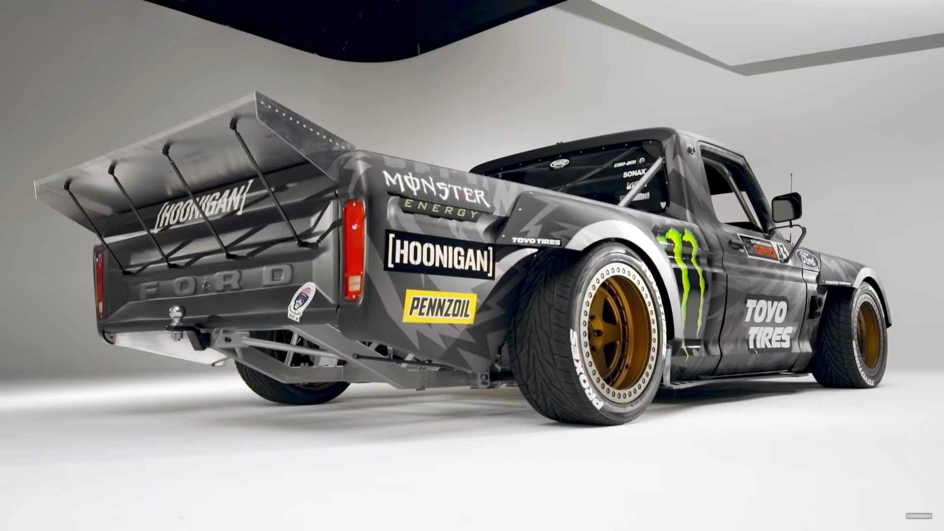 Ken Block se pochlubil novým Hoonitruckem. Jedná se o Ford F-150 s motorem V6 o výkonu 927 koní