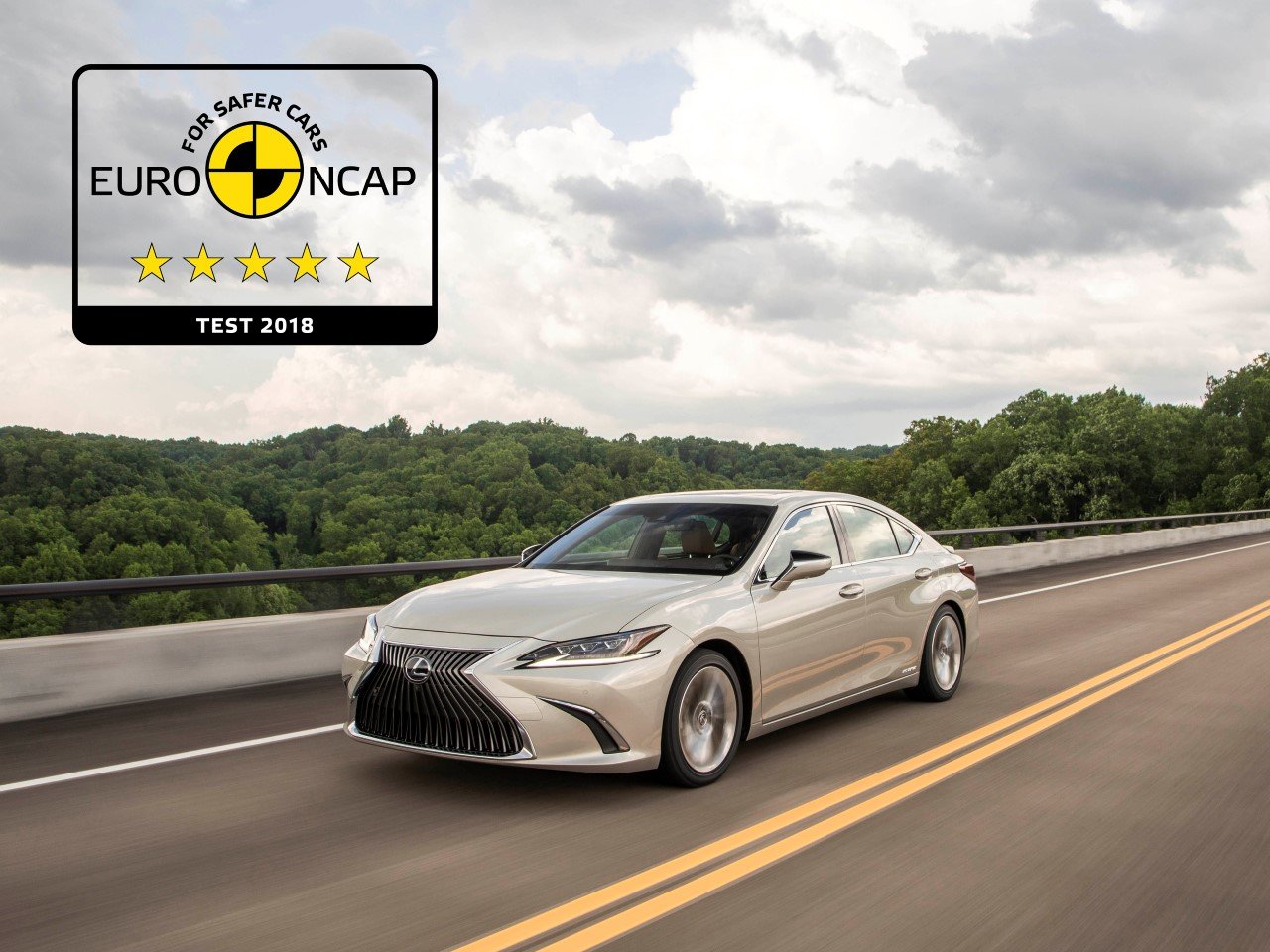 Nový Lexus ES patří mezi nejbezpečnější vozy v historii testování Euro NCAP