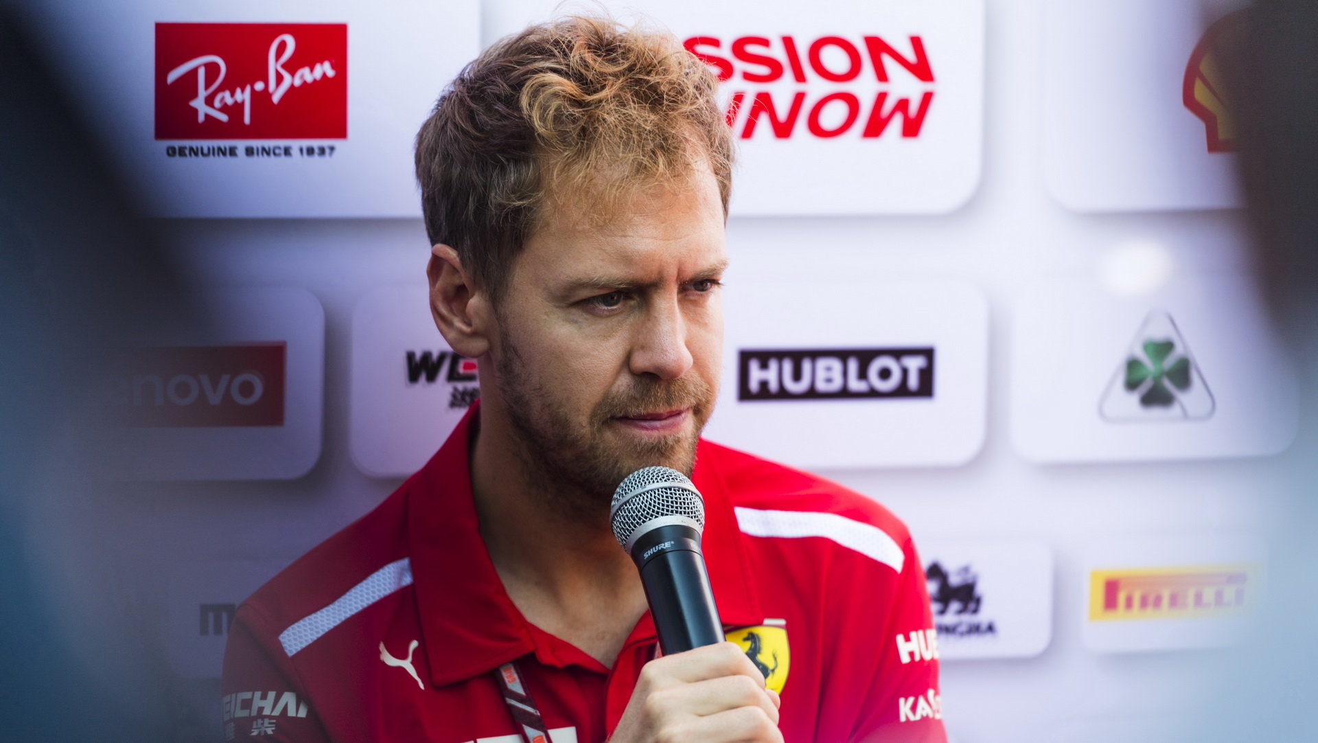 Ferrari bude mít na to, aby Mercedes v boji o titul porazilo, domnívá se Vettel