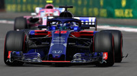 Brendon Hartley s poškozenou podlahou v závodě v Mexiku