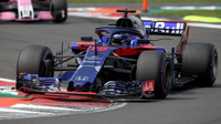 Brendon Hartley v závodě v Mexiku