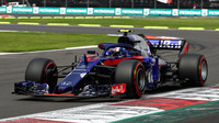 Pierre Gasly v závodě v Mexiku