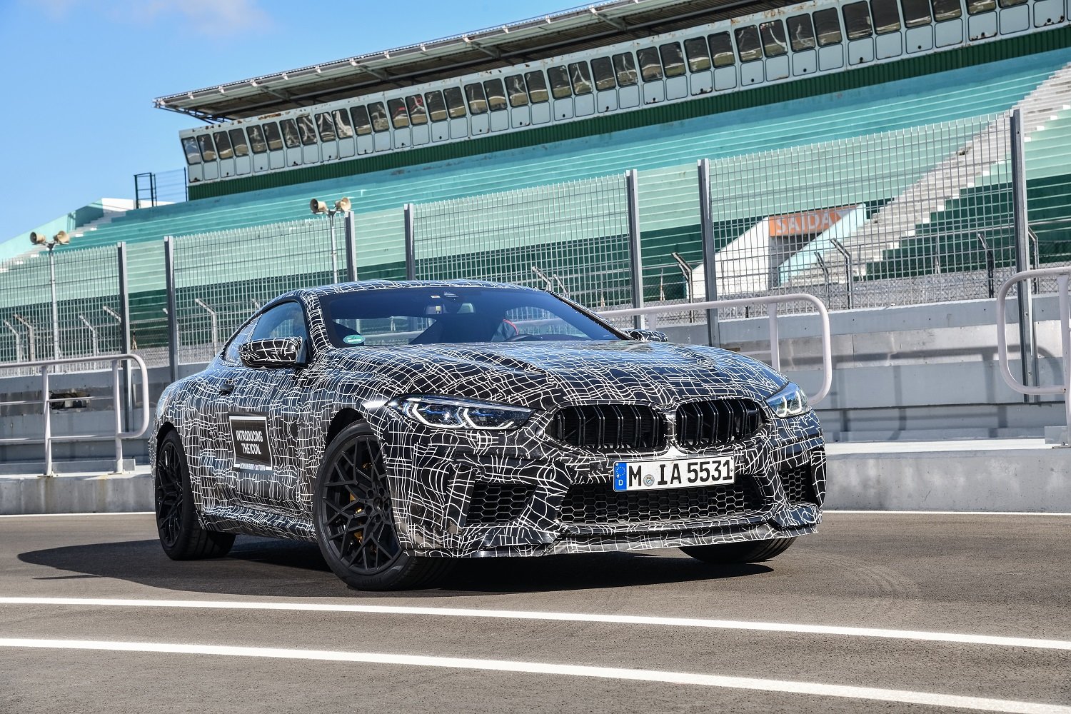 Nové BMW M8 je v závěrečné fázi vývoje pro sériovou výrobu