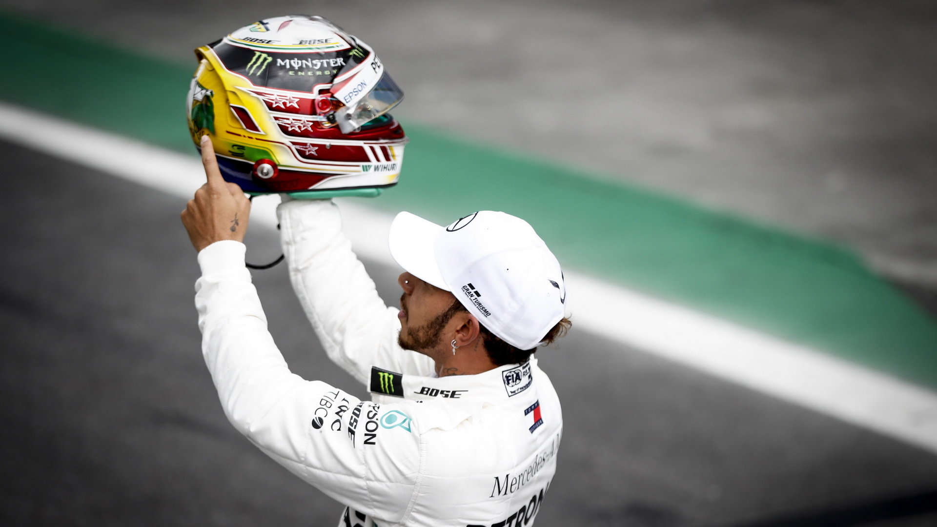 Lewis Hamilton po kvalifikaci v Brazílii