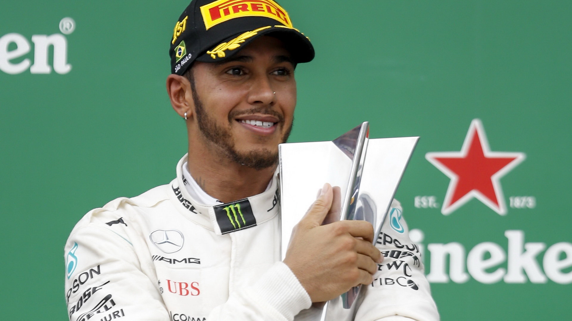 Lewis Hamilton po vítězství v Brazílii