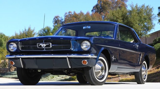 Ford Mustang s VIN 00002 je nejstarším vyrobeným předprodukčním kupé a druhým nejstarším předprodukčním Mustangem