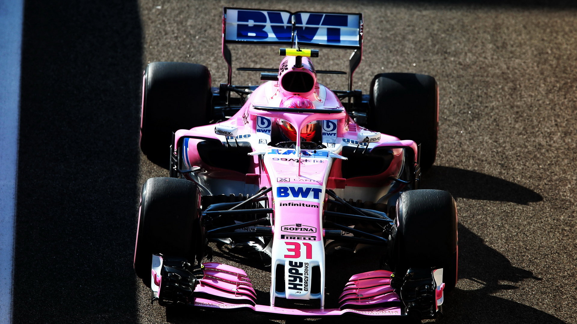 Esteban Ocon v tréninku v Abú Zabí