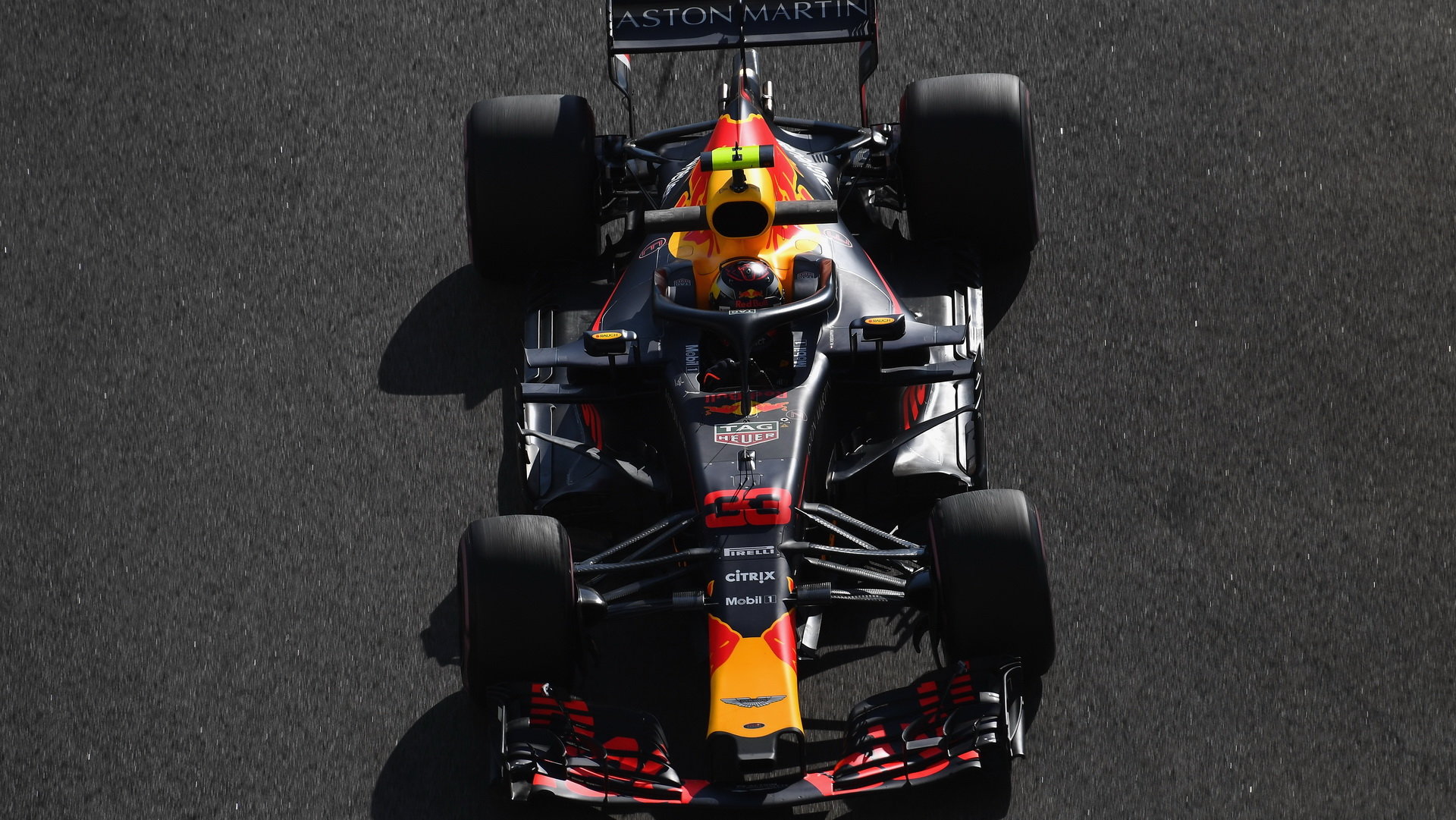 Max Verstappen v tréninku v Abú Zabí