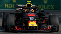 Max Verstappen v tréninku v Abú Zabí