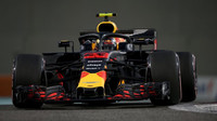 Max Verstappen v tréninku v Abú Zabí