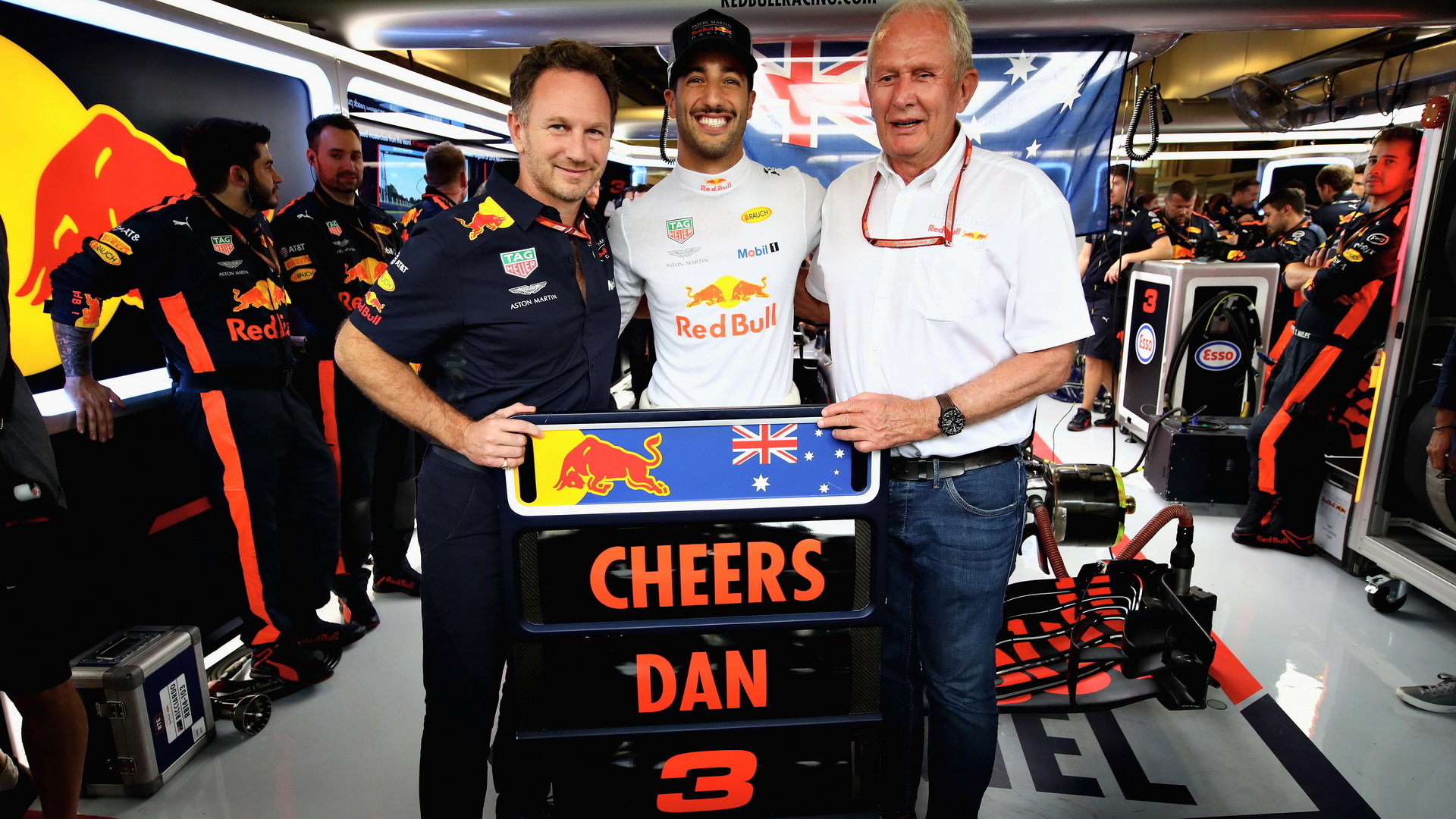 Daniel Ricciardo se loučí s týmem Red Bull před závodem v Abú Zabí