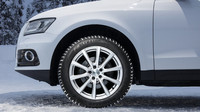 Celoroční pneu jsou solidní alternativou ke klasickým letním a zimním pneumatikám