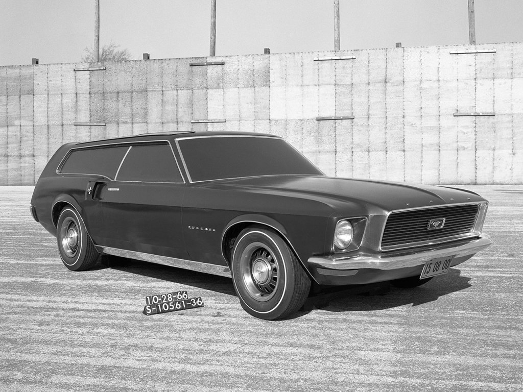 Designová studie Fordu Mustang Wagon (kombi) přímo od automobilky Ford