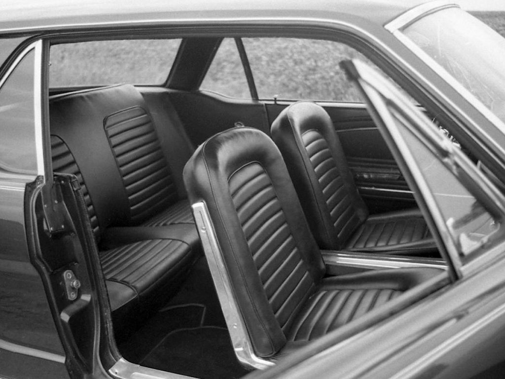 Prototyp Ford Mustang Wagon (kombi) v provedení společnosti Intermeccanica