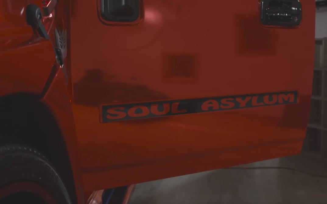 Unikátní Hummer H2 „Soul Asylum" se může pochlubit 86 reproduktory