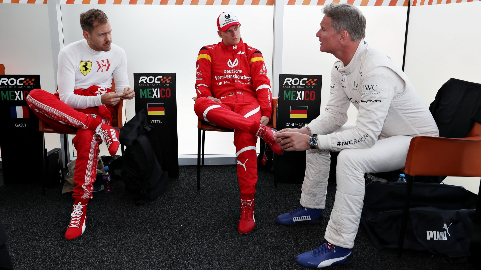 David Coulthard, Mick Schumacher a Sebastian Vettel na Závodě šampionů v Mexiku