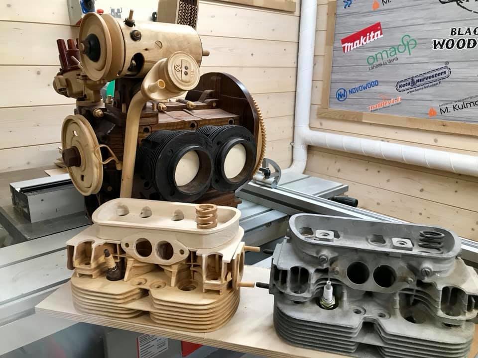 Umělec vytváří dokonalou repliku motoru Volkswagen ze dřeva (Facebook/Wood Art Finland)