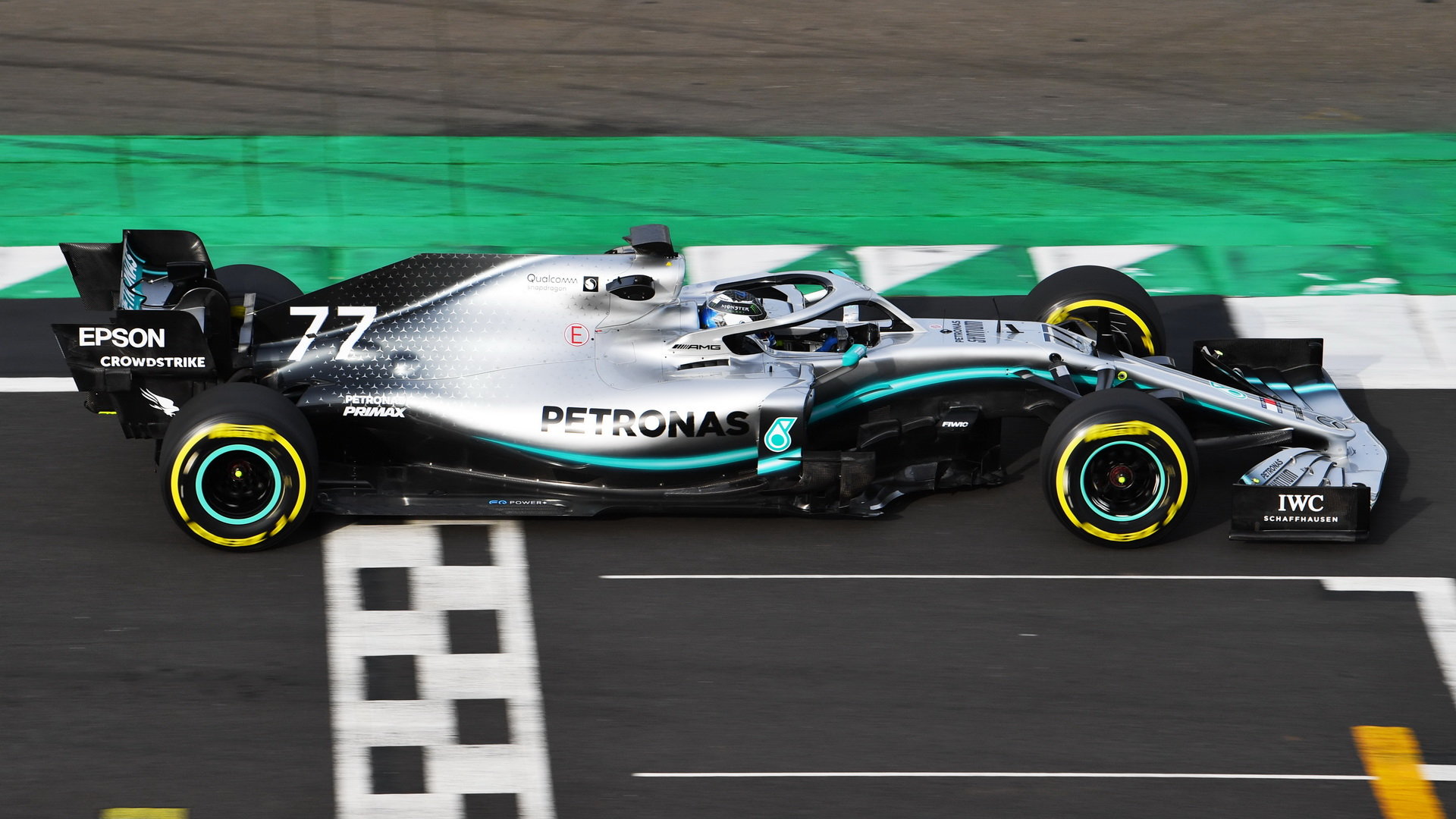 Valtteri Bottas poprvé v novém voze Mercedes F1 W10 EQ Power+ na trati v Silverstone