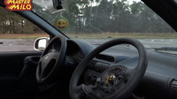 Stařičký Opel dostal druhý volant a rozdělené řízení (YouTube/mastermilo82)