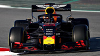 Max Verstappen v novém voze Red Bull RB15 - Honda při testech v Barceloně