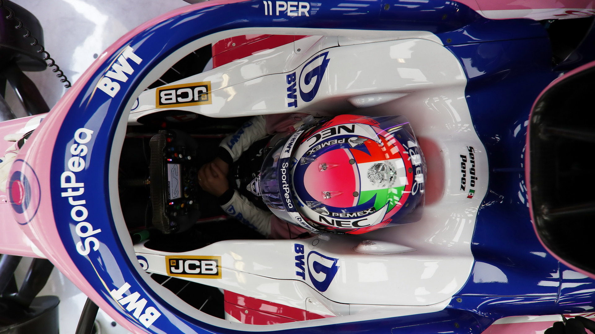Sergio Pérez v novém voze Racing Point RP19 při testech v Barceloně