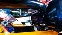 Carlos Sainz v rámci druhého dne druhých předsezonních testů v Barceloně