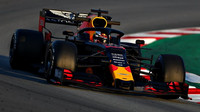 Max Verstappen v rámci druhého dne druhých předsezonních testů v Barceloně