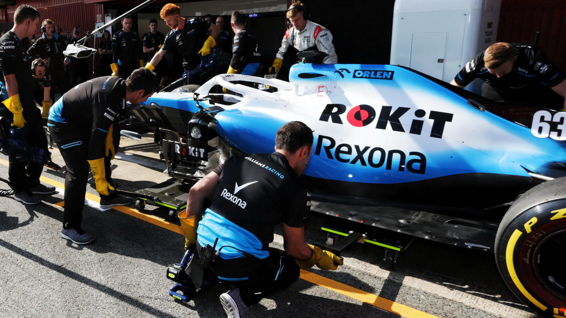 Situace u Williamsu je kritická, zvládne odjet první velkou cenu sezóny 2019?