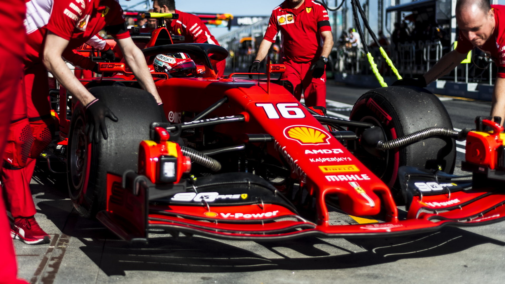 Ferrari odhalilo příčiny svého výpadku v Melbourne, dokáže v Bahrajnu porazit Mercedes?