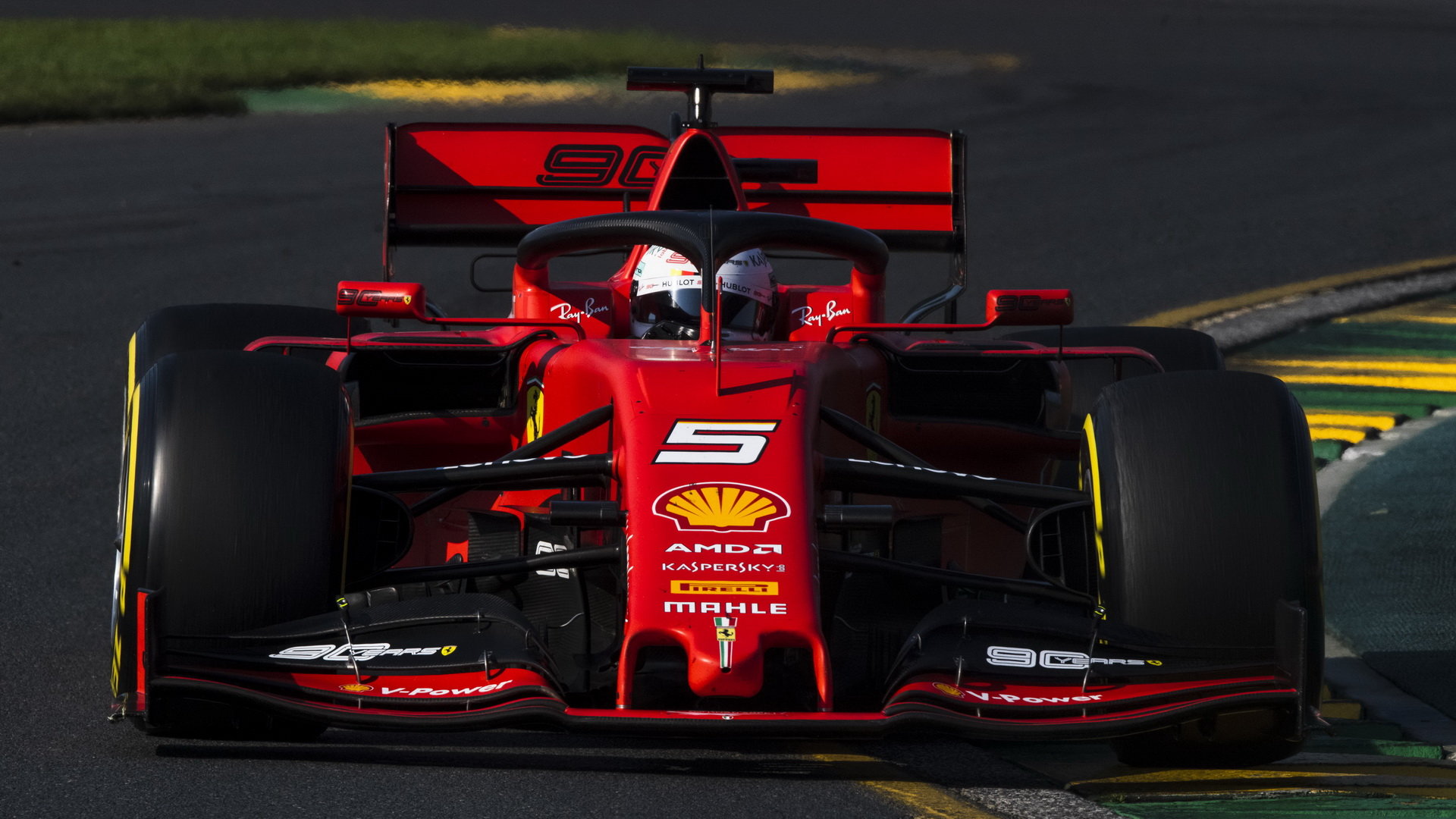 Sebastian Vettel v závodě v Melbourne