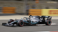 Lewis Hamilton v kvalifikaci v Bahrajnu