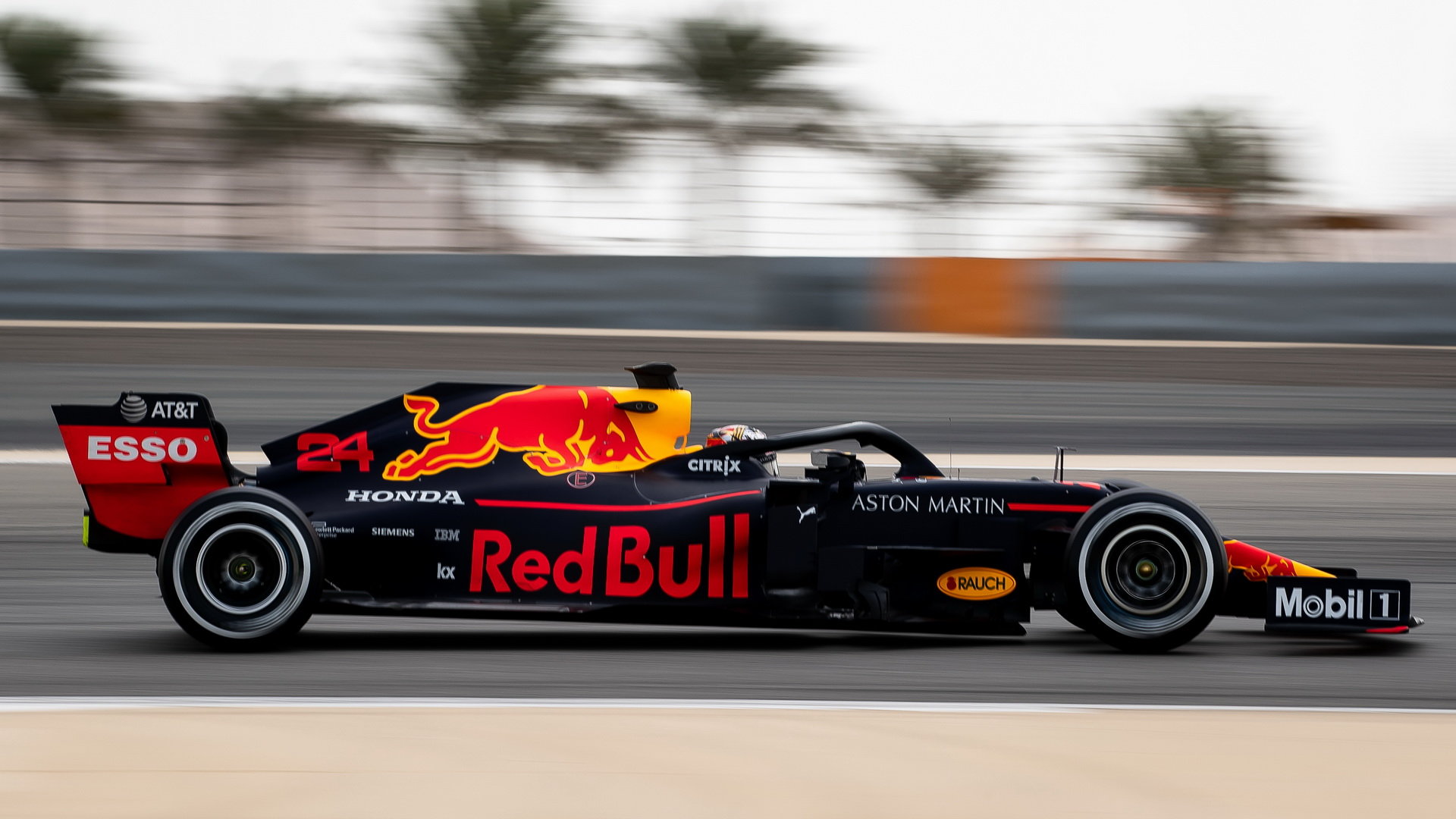 Mladý talent Red Bullu Dan Ticktum v rámci sezónních testů v Bahrajnu