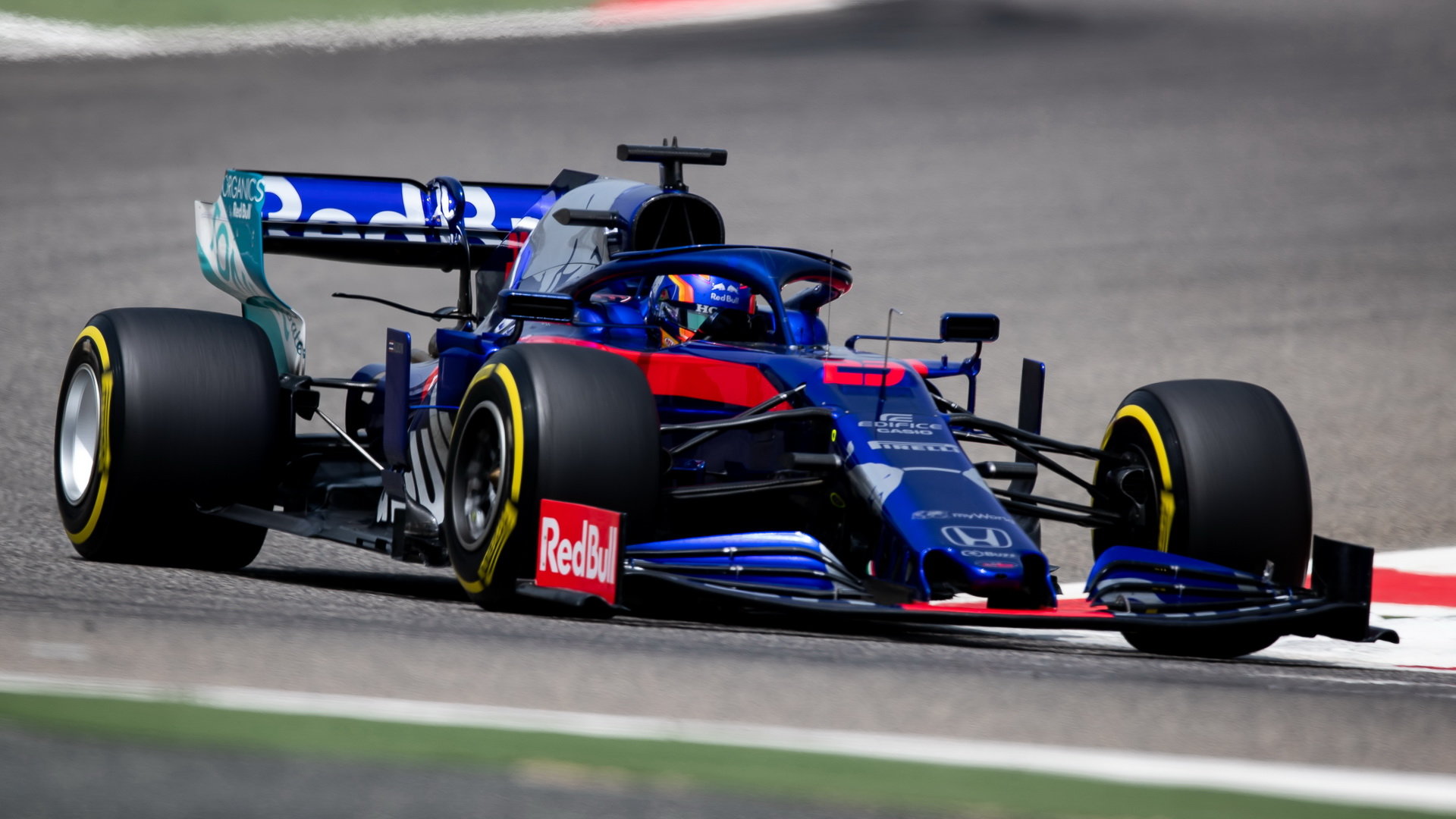 Alexander Albon v rámci sezónních testů v Bahrajnu