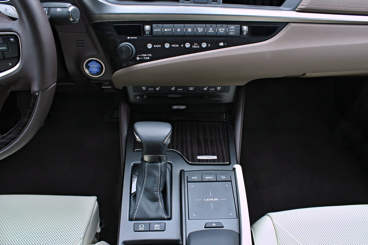 Lexus ES 300h Luxury