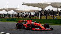 Sebastian Vettel při tréninku v Číně
