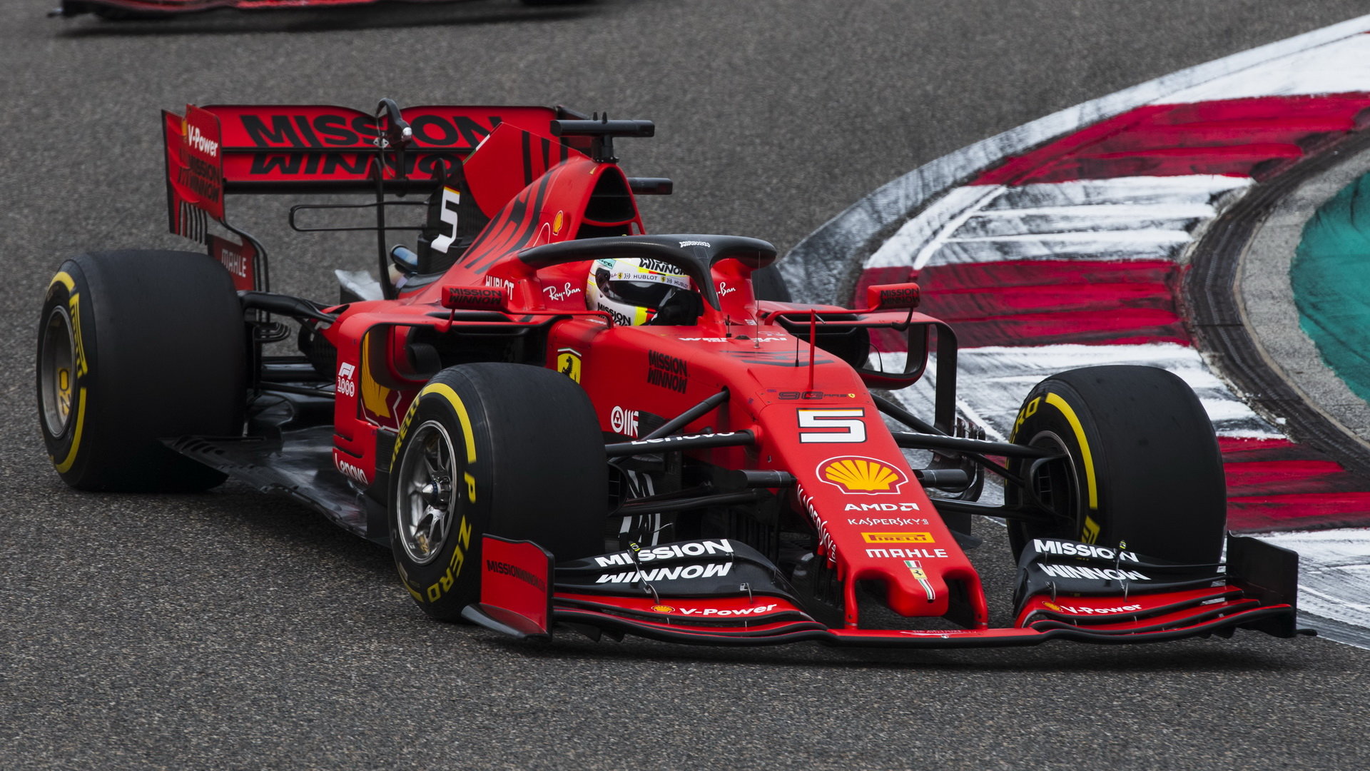 Sebastian Vettel s Ferrari SF90 v Číně