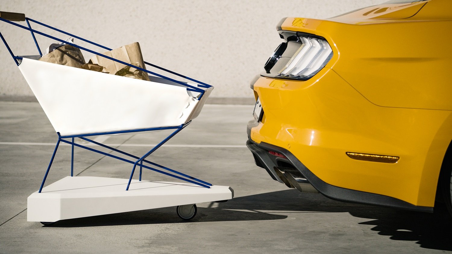 Speciální nákupní košík Ford využívá technologie automobilů, díky čemuž dokáže předcházet srážkám
