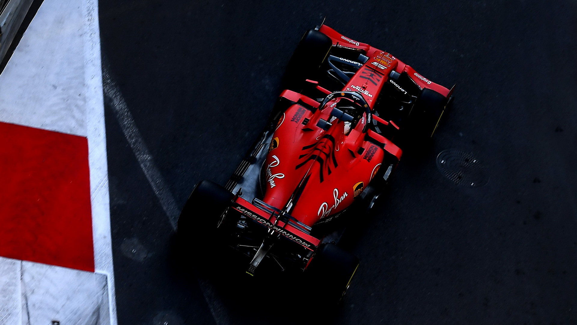 Dokáže Ferrari v Monaku díky novým dílům zatopit Mercedesu, který je favoritem na vítězství?