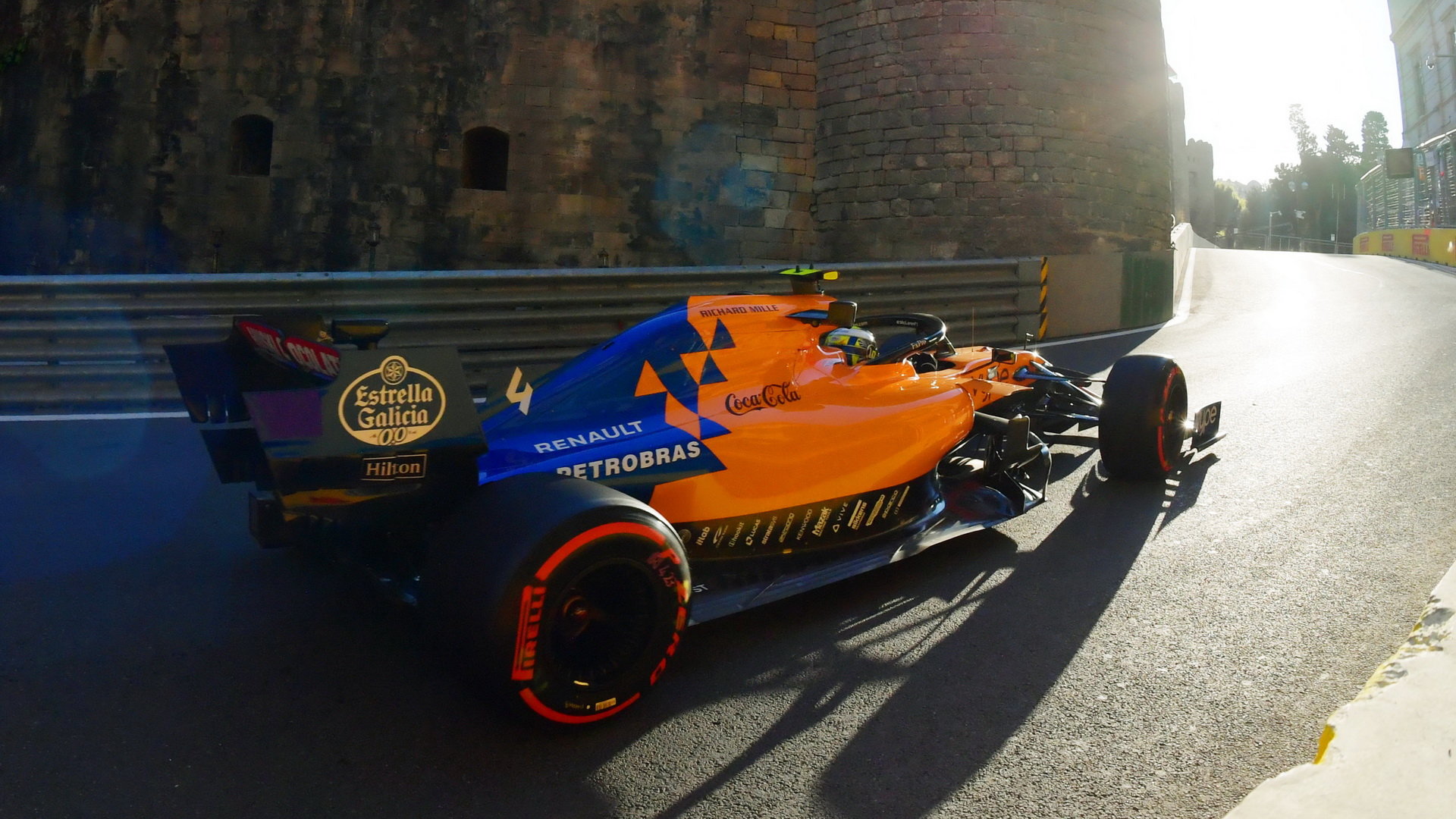 McLaren má před sebou pořádný kus cesty, než se vrátil na špici, vedení zůstává při zemi