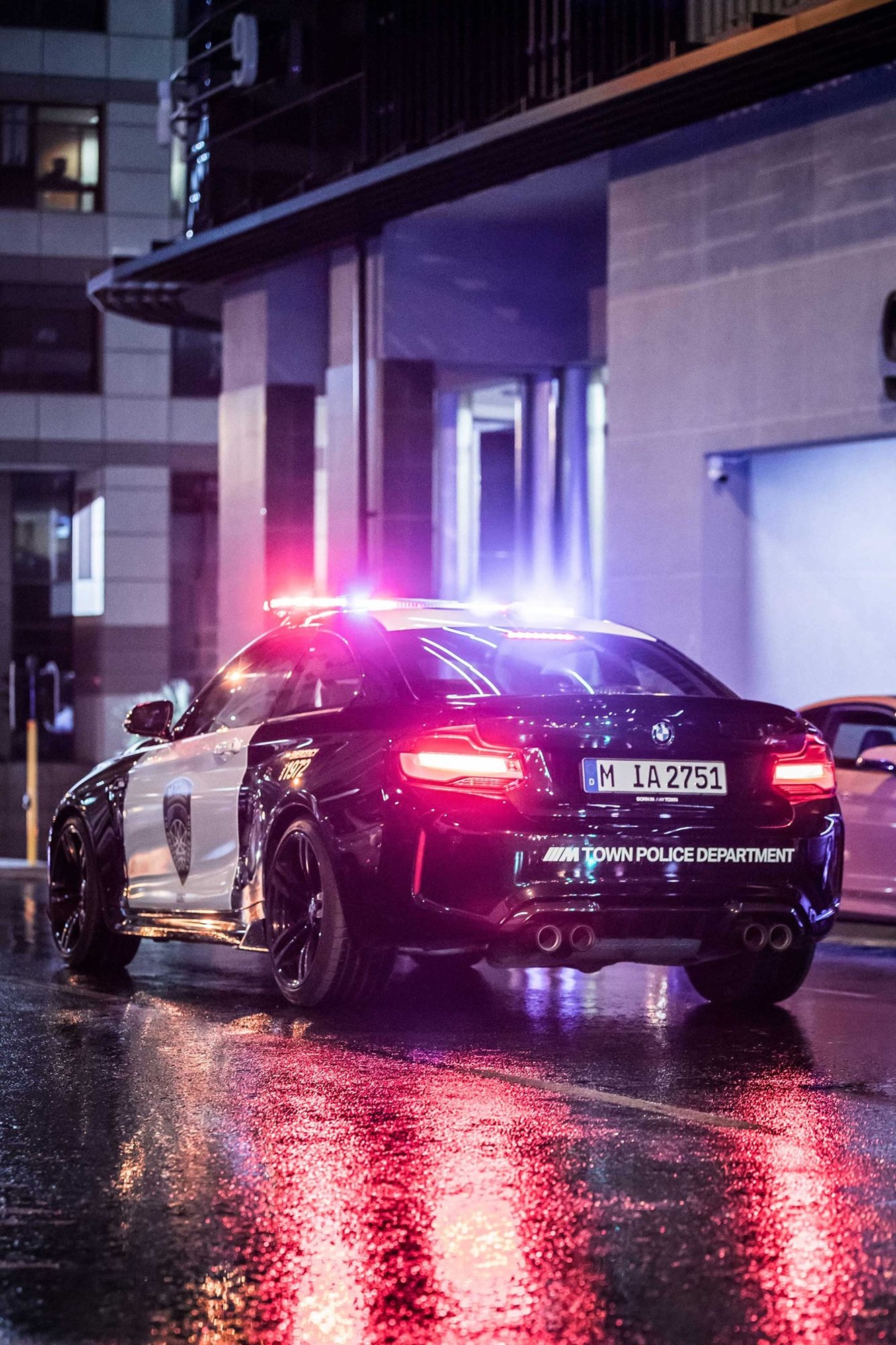 Na bezpečnost ve světě M Town dohlíží policejní speciál BMW M2 Competition