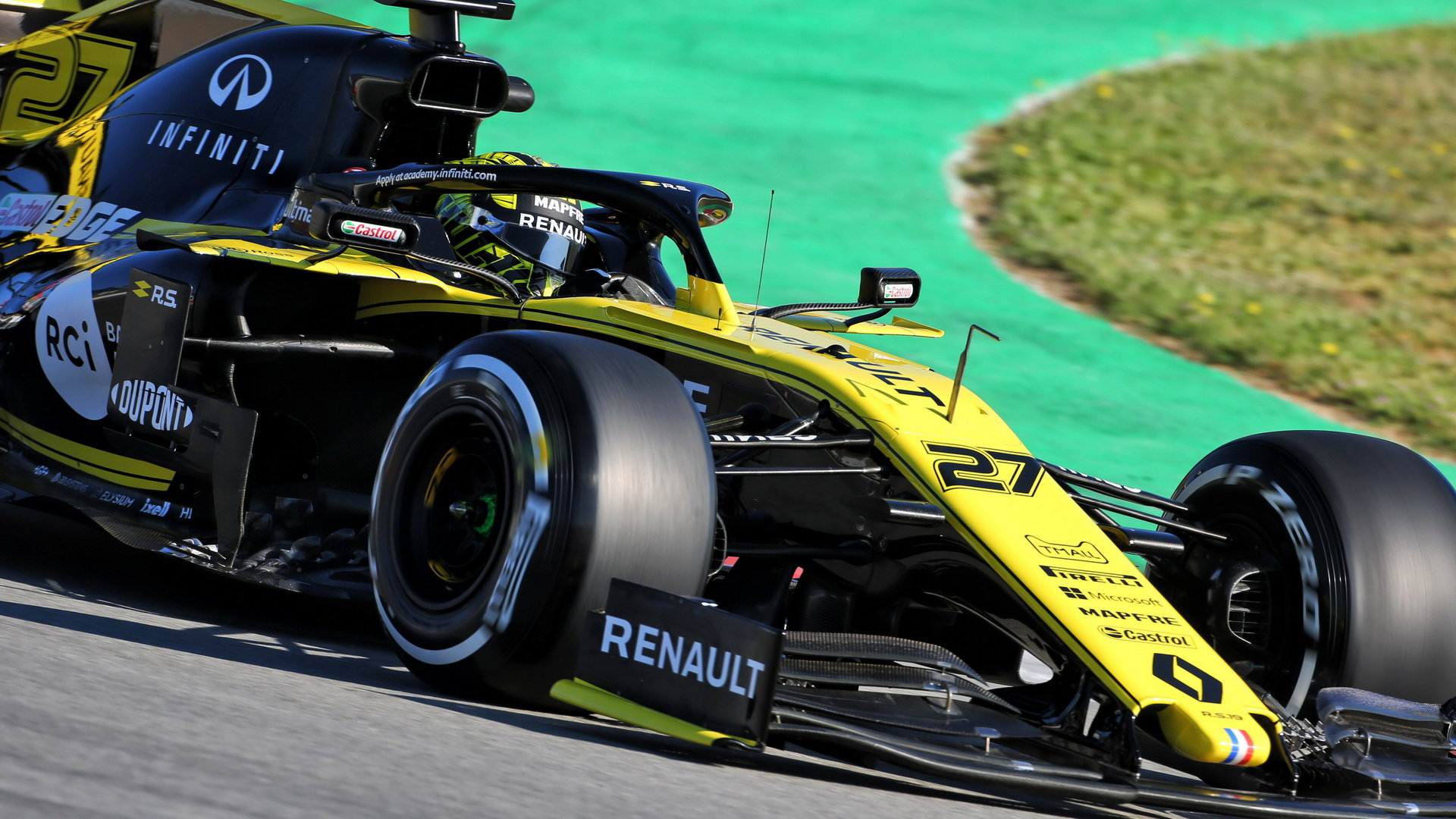 Nico Hülkenberg v rámci sezónních testů v Barceloně