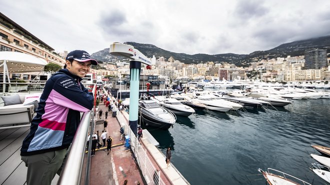 Sergio Pérez prožil v Monaku okamžik hrůzy