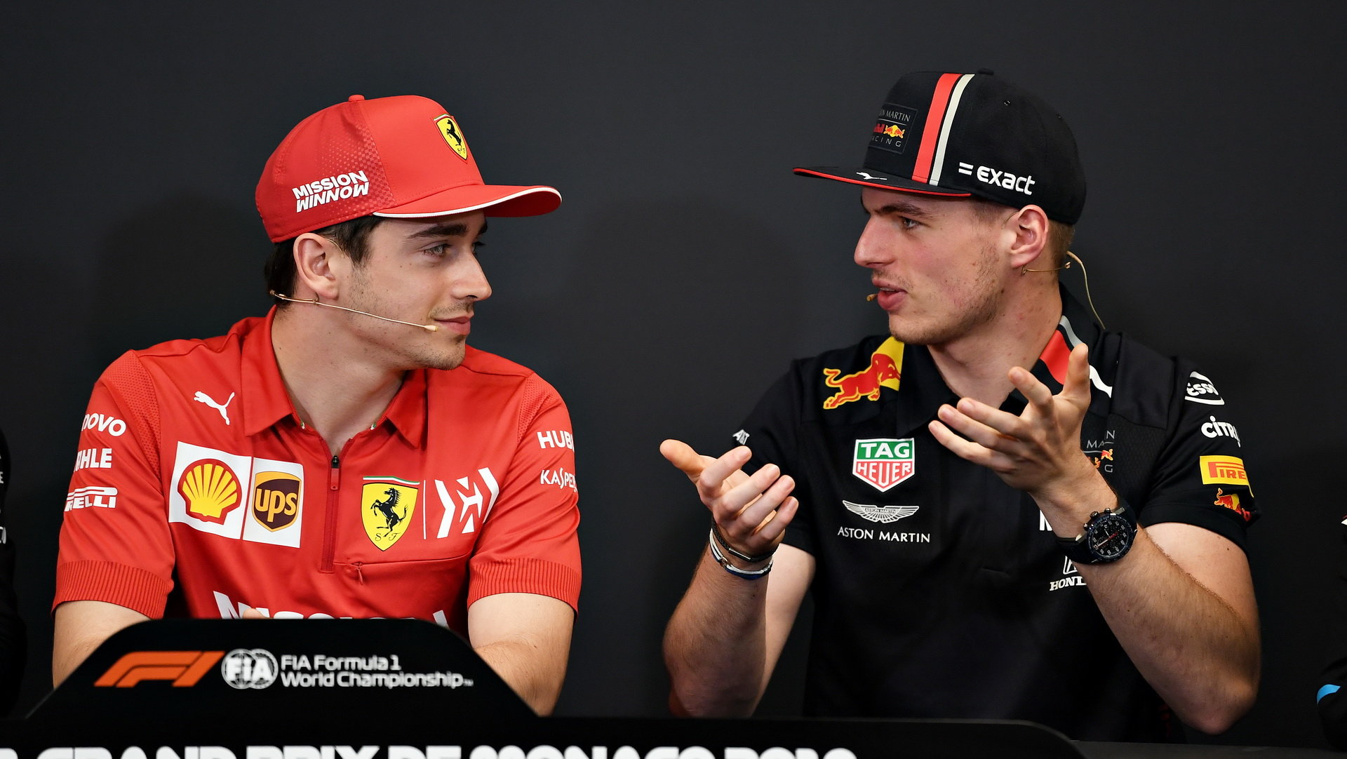 Max Verstappen zůstal k nevoli Ferrari vítězem závodu místo jejich pilota