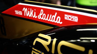 Vůz Renault se vzpomínkou na Nikiho Laude v tréninku v Monaku