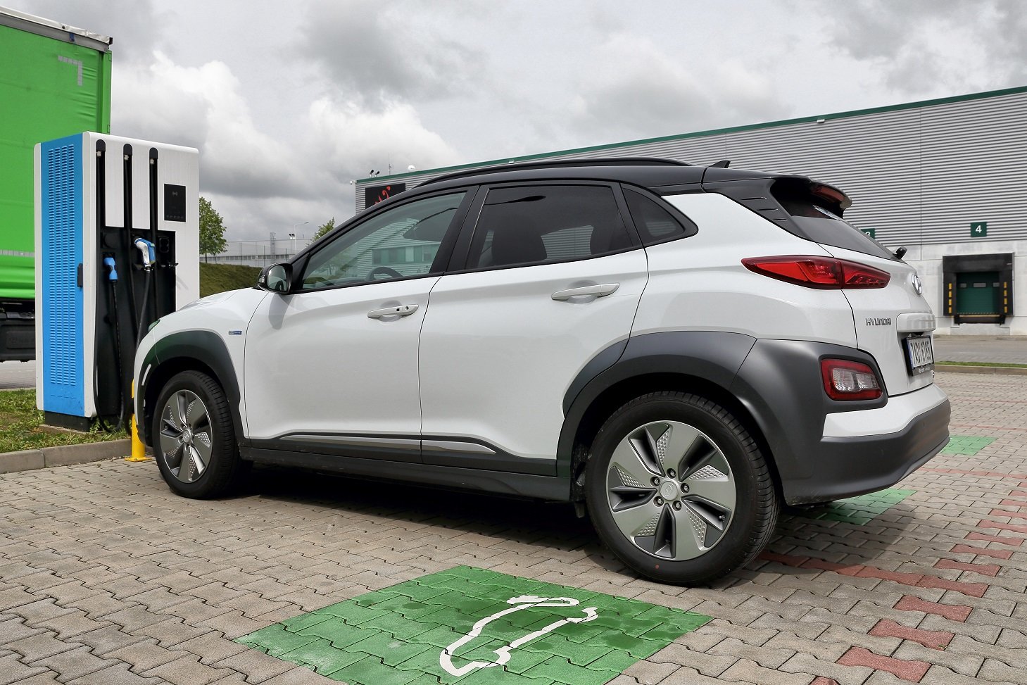 Kompaktní SUV Hyundai Kona Electric zvládlo v rámci 24hodinového testu ujet celkem 1 823 km